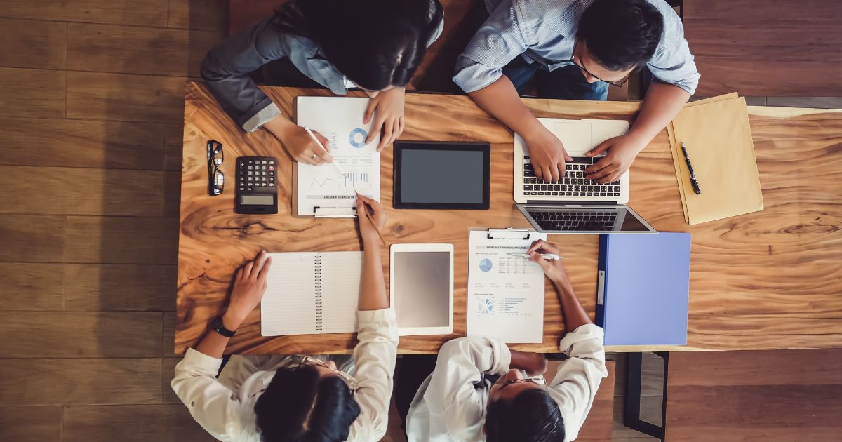 Embedded Marketing vs Hiring: What Makes Sense for Growing Businesses